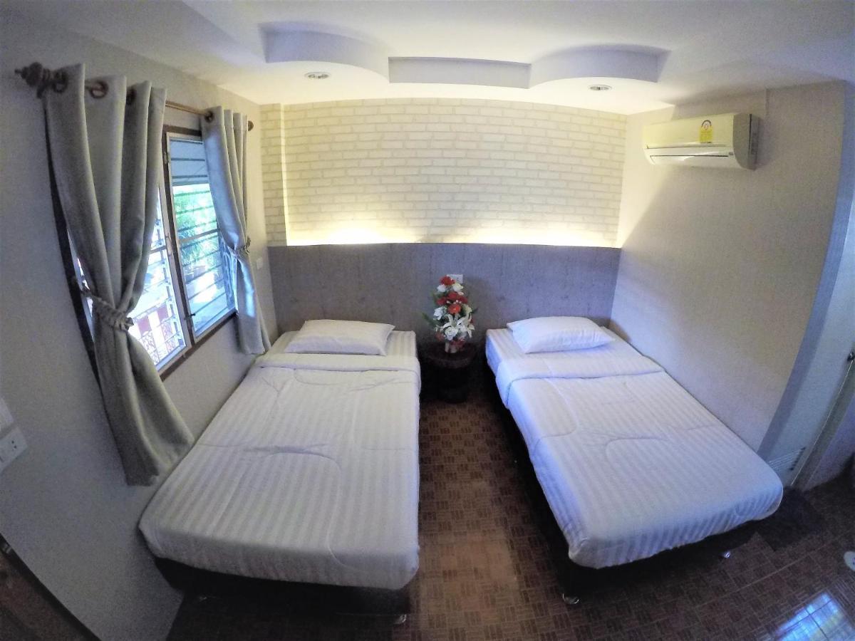 T & T Hostel Kancsanaburi Kültér fotó
