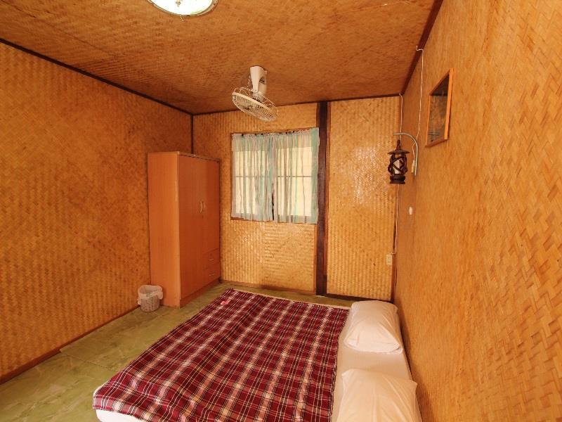 T & T Hostel Kancsanaburi Kültér fotó