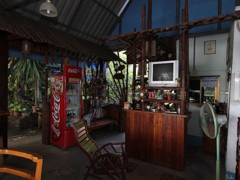 T & T Hostel Kancsanaburi Kültér fotó