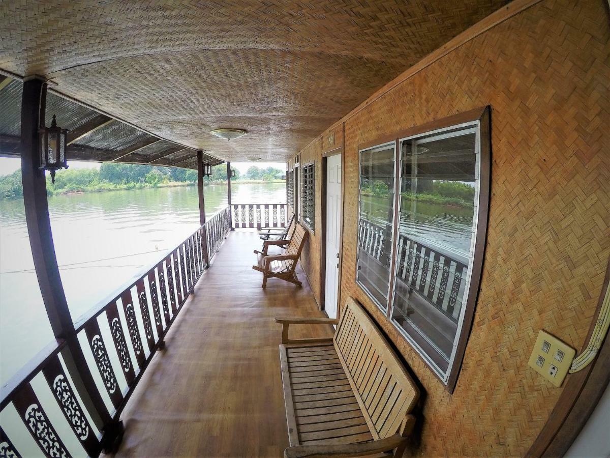 T & T Hostel Kancsanaburi Kültér fotó